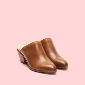 NIB FRYE AND CO. women’s Jacy Mule